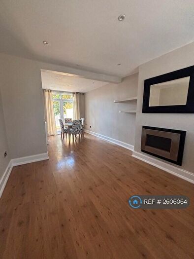 2 Bedroom Terraced House To Rent In Middlecotes, Coventry, CV4