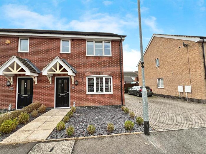 3 Bedroom Semi-Detached House For Sale In Poppy Close, Countesthorpe, Leicester, LE8