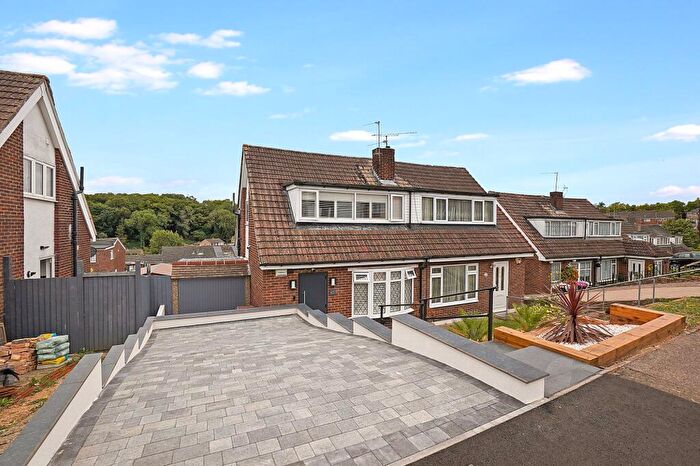 2 Bedroom House For Sale In Hillshaw Crescent, Rochester, ME2