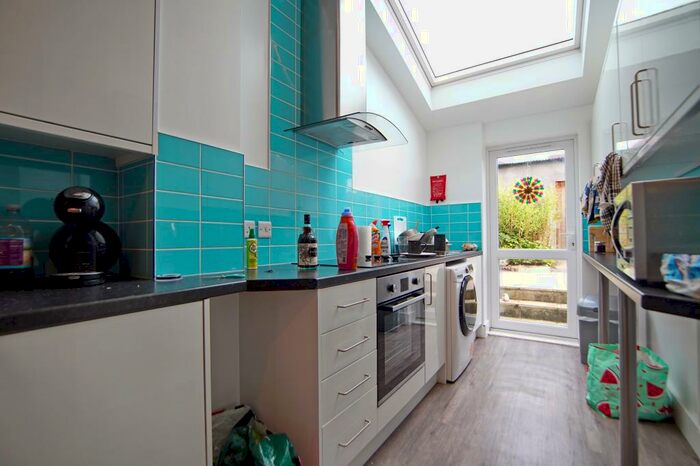 6 Bedroom Terraced House To Rent In Branksome Drive, Filton, Bristol, BS34