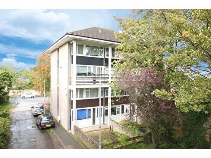 2 Bedroom Ground Maisonette To Rent In Stonelaw Towers, Burnside, G73