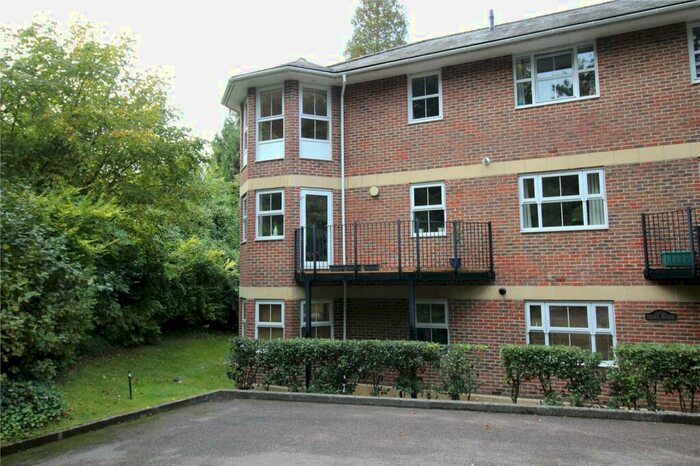 2 Bedroom Apartment To Rent In Chesham Road, Berkhamsted, Hertfordshire, HP4