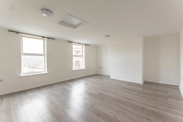 1 Bedroom Apartment To Rent In High Street, Cheltenham, GL50