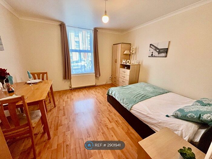 1 Bedroom Flat To Rent In Zinzan Street, Reading, RG1