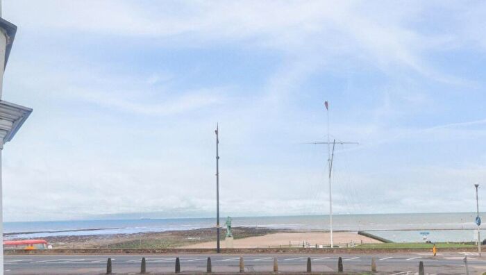 1 Bedroom Flat For Sale In Buenos Ayres, Margate, Kent, CT9