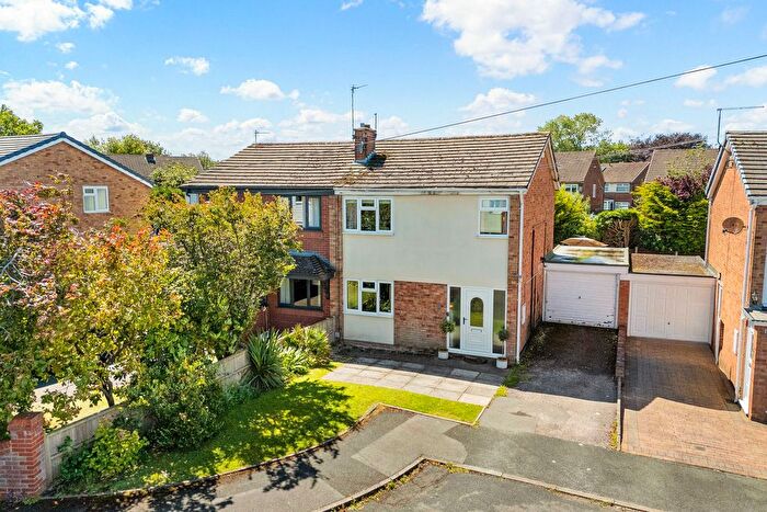 3 Bedroom Semi-Detached House For Sale In Ganton Close, Widnes, WA8