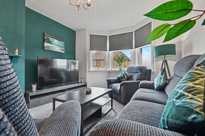 3 Bedroom Flat For Sale In Ailsa Road, Inverclyde, Gourock, PA19