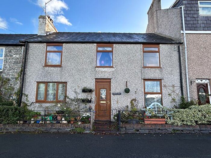 4 Bedroom Terraced House For Sale In Pen Y Bryn Road, Llanfairfechan, LL33
