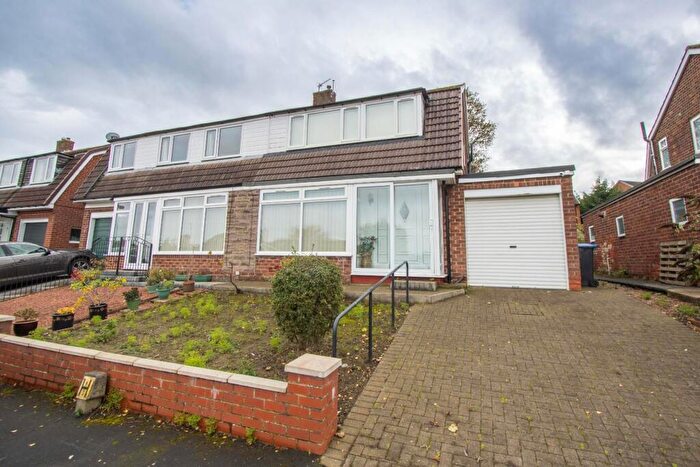 3 Bedroom Semi Detached House For Sale In Hawthorn Crescent, Gilesgate, Durham, DH1
