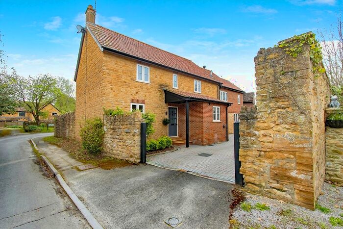 4 Bedroom Detached House For Sale In Water Street, Lopen, South Petherton, TA13