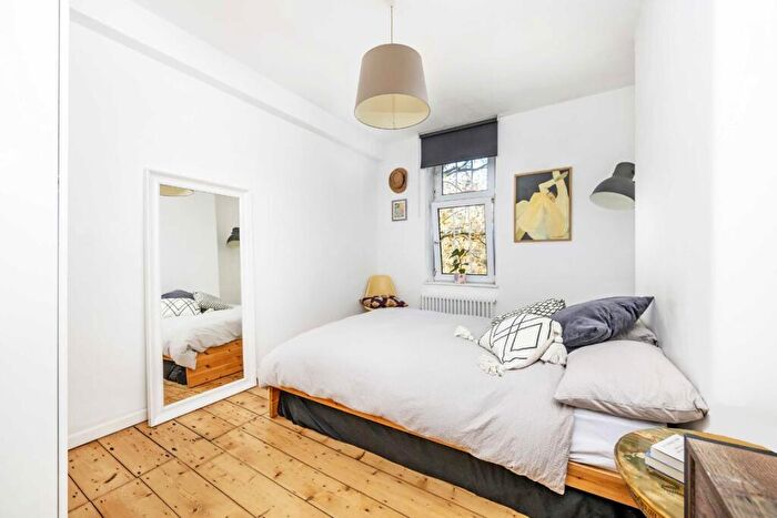 1 Bedroom Flat To Rent In London Fields East Side, London Fields, E8
