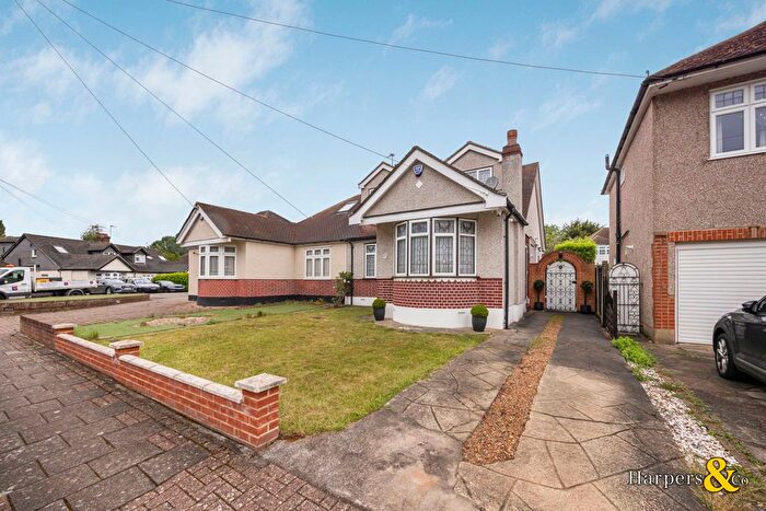 3 Bedroom Property For Sale In Charter Drive, Bexley, DA5