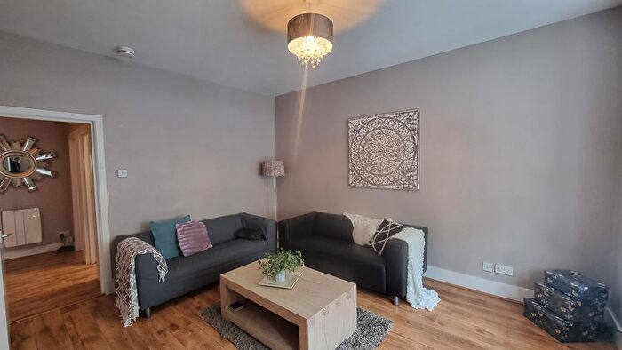 2 Bedroom Flat To Rent In King Street, Aberdeen, AB24