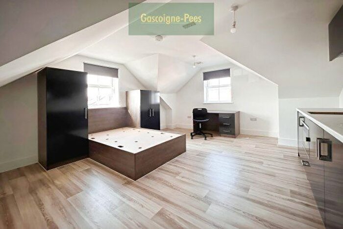 Studio To Rent In Charndon Close, Reading, RG2