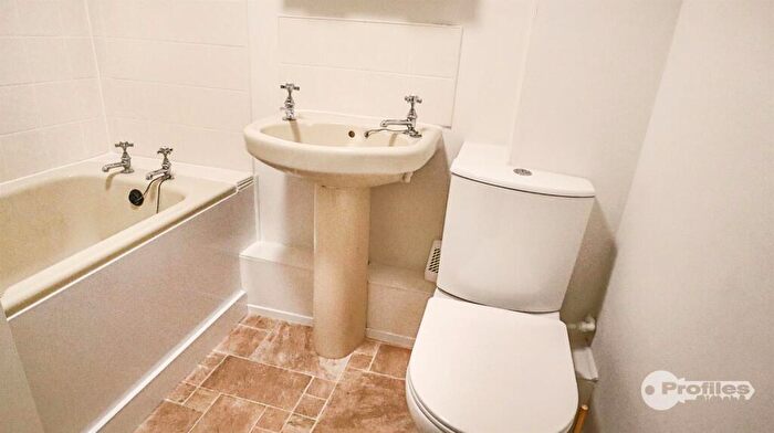 1 Bedroom Flat To Rent In Highfield Court, Earl Shilton, LE9