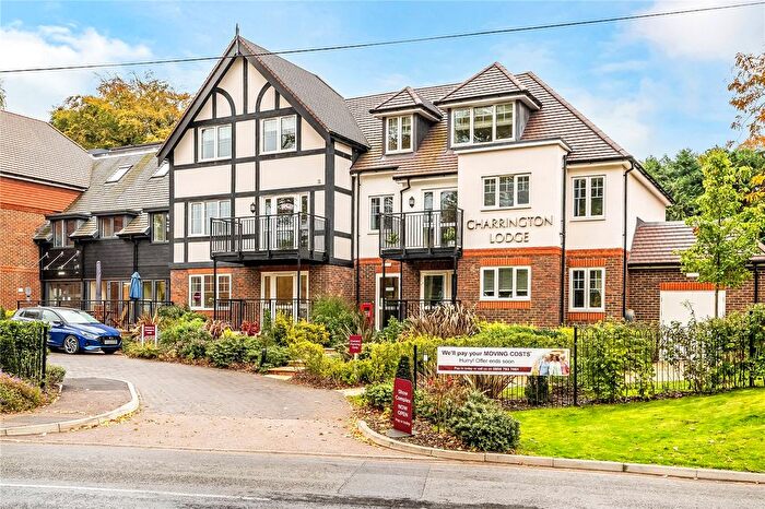 2 Bedroom Flat For Sale In Church Lane, Oxted, Surrey, RH8
