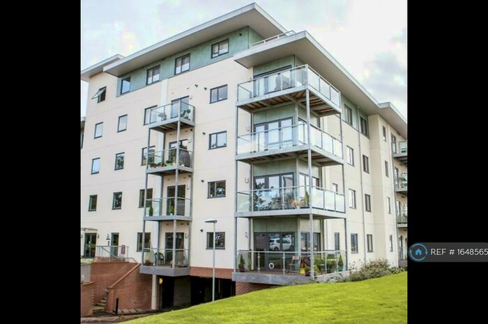 2 Bedroom Flat To Rent In Adlington House, Brentwood, CM14