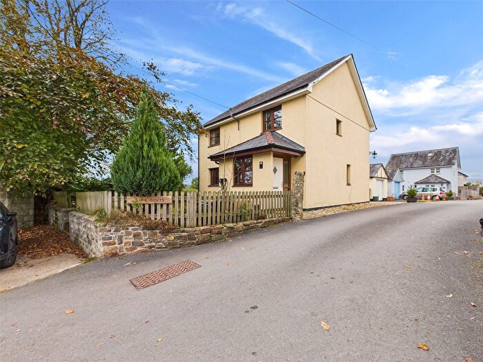 4 Bedroom Detached House For Sale In Lime Court, South Street, Sheepwash, EX21