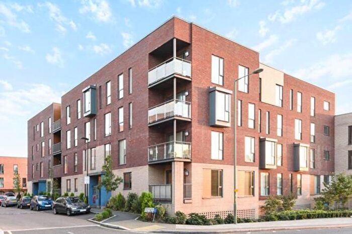 2 Bedroom Flat To Rent In Mornington Close, Colindale, NW9