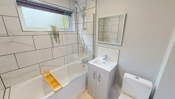 1 Bedroom Flat To Rent In Flat, Monterey Gardens, EX4