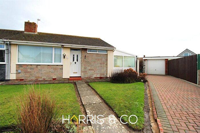 2 Bedroom Bungalow For Sale In Lynton Court, Fleetwood, Lancashire, FY7