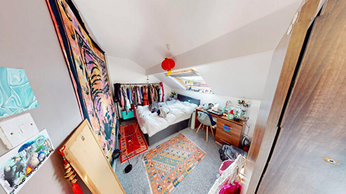 4 Bedroom Semi-Detached House To Rent In Raven Road, Leeds, West Yorkshire, LS6