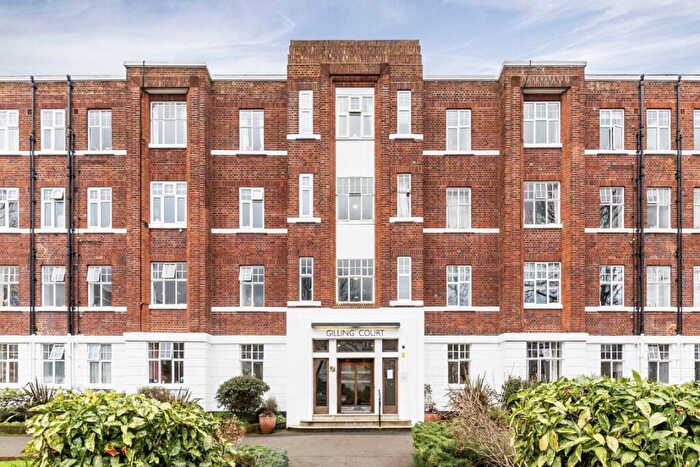 Flat To Rent In Belsize Grove, London, NW3