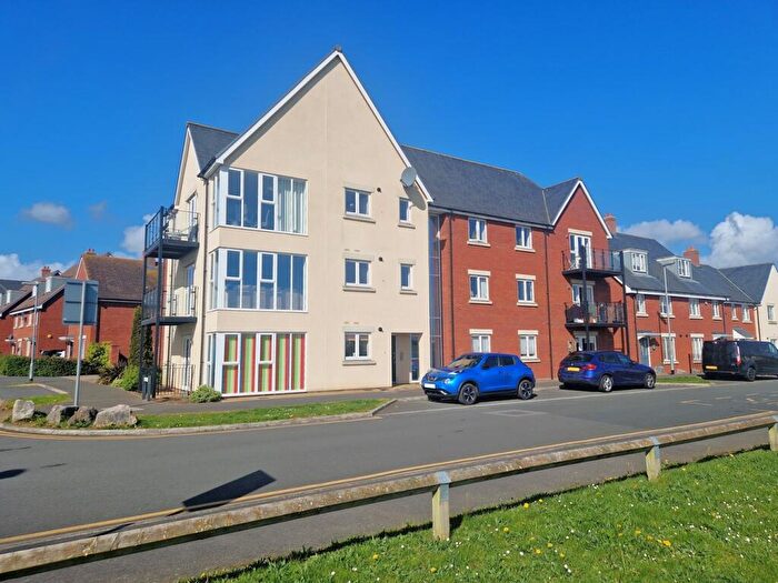 2 Bedroom Apartment For Sale In Venus Avenue, Biggleswade, SG18