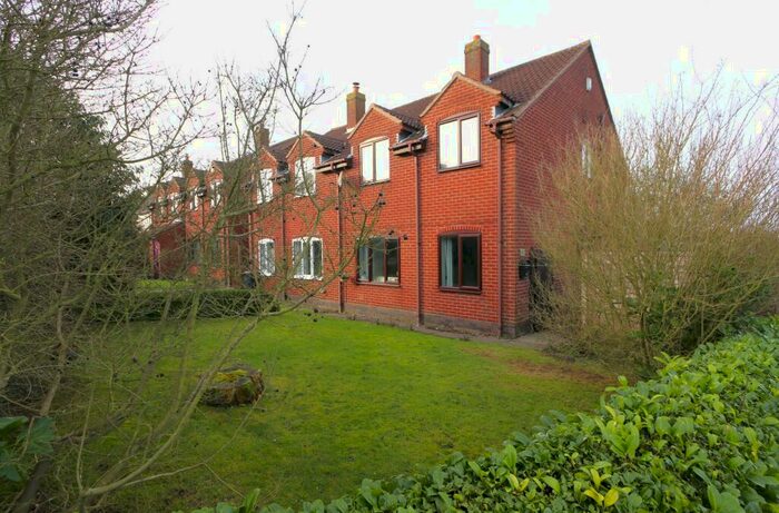 3 Bedroom Semi-Detached House For Sale In The Moorlands, Coleorton, LE67