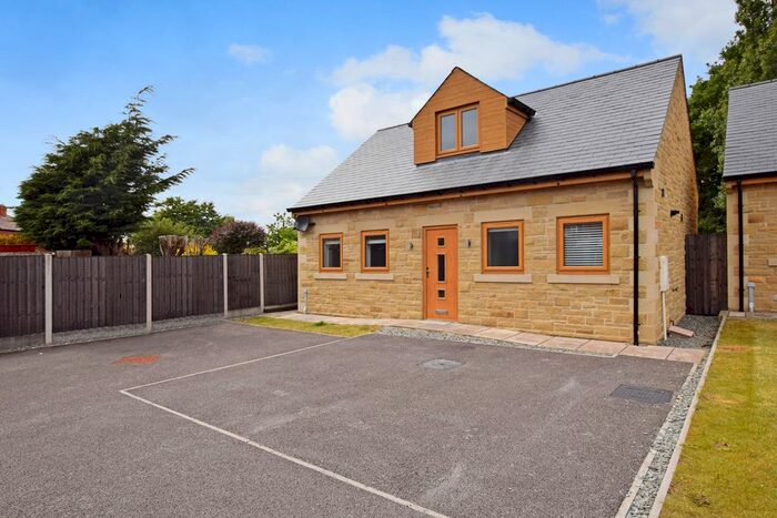 3 Bedroom Detached House To Rent In Wingfield Close, Barnsley, S71