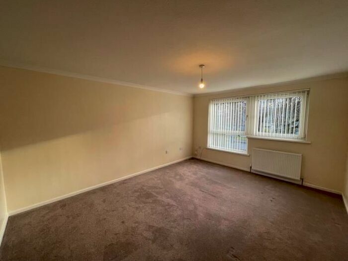 2 Bedroom Flat To Rent In Brington Place, Dundee, DD4