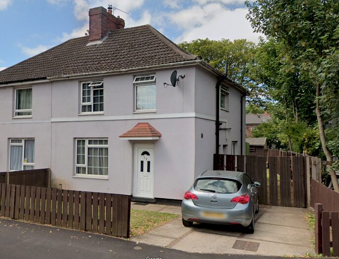 3 Bedroom Semi-Detached House To Rent In Davy Avenue, Scunthorpe, DN15