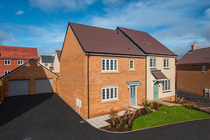 3 Bedroom Semi-Detached House For Sale In Mattravers Way, Taunton, TA1