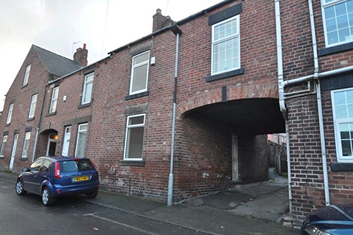 3 Bedroom House To Rent In Diamond Street, Wombwell, S73