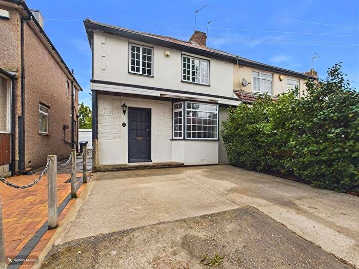 3 Bedroom Semi-Detached House To Rent In Halsbury Road East, Northolt, UB5