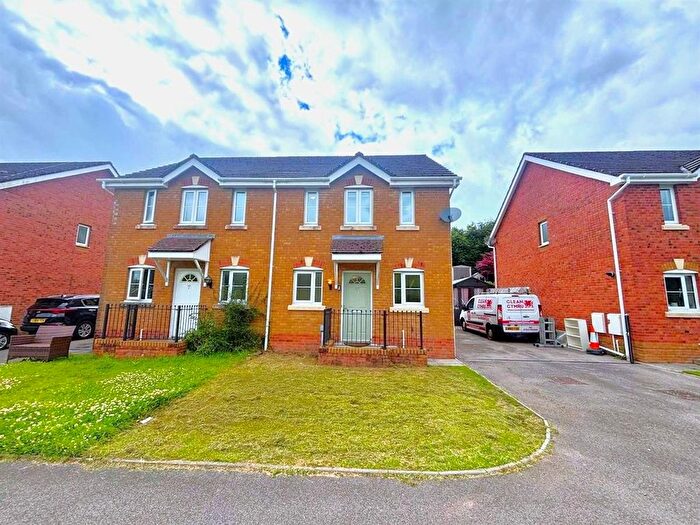 3 Bedroom Semi-Detached House To Rent In Cwrt Pant Yr Awel, Lewistown, Bridgend, CF32