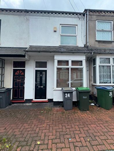 3 Bedroom House To Rent In Oliver Road, Smethwick, B66
