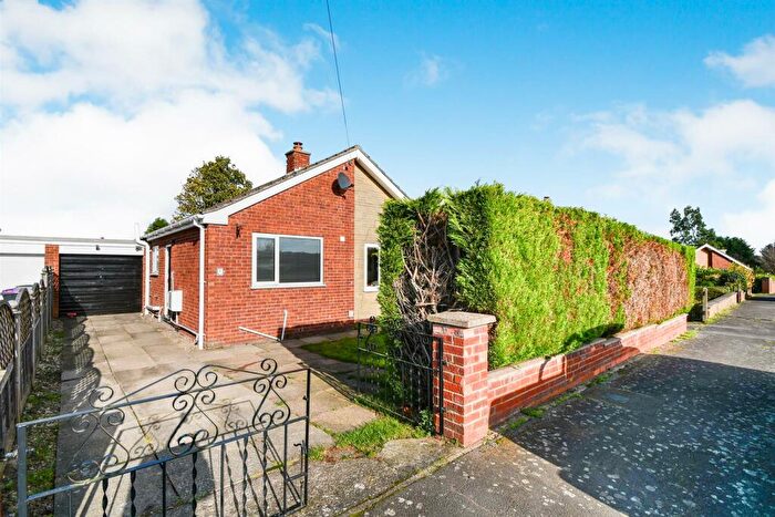 2 Bedroom Bungalow For Sale In Mill Crescent, Scotter, Gainsborough, DN21