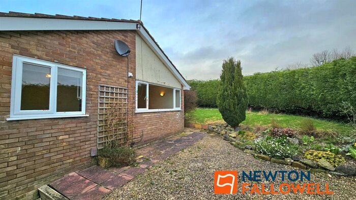 2 Bedroom Detached Bungalow To Rent In Manifold Drive, Selston, Nottingham, NG16
