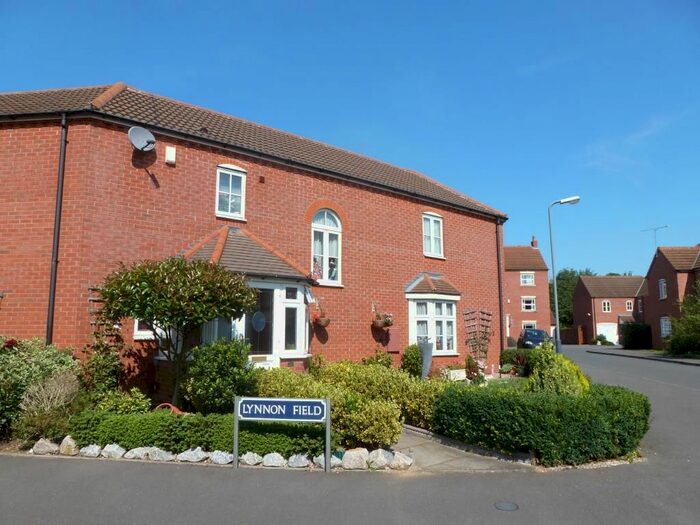 3 Bedroom Property To Rent In Lynnon Field, Chase Meadow Square, Warwick, CV34