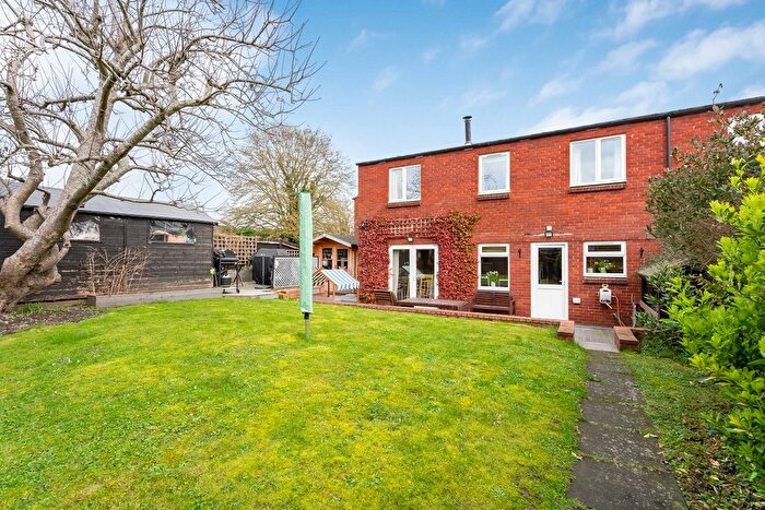 3 Bedroom Terraced House For Sale In Stonor Close, Didcot, OX11