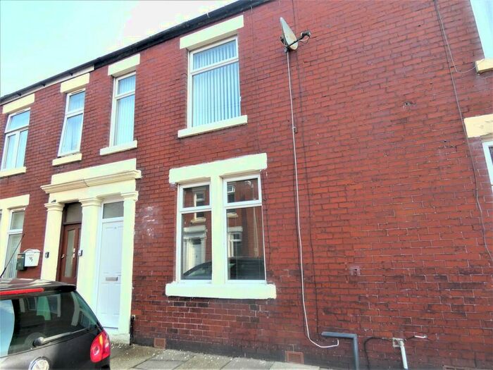 2 Bedroom Terraced House To Rent In King Street, Lostock Hall, PR5