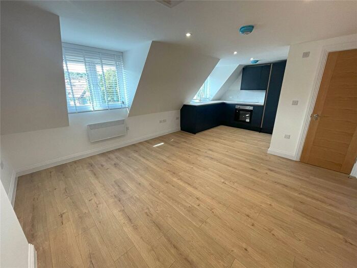 Studio To Rent In Oxford Road, Tilehurst, Reading, Berkshire, RG30