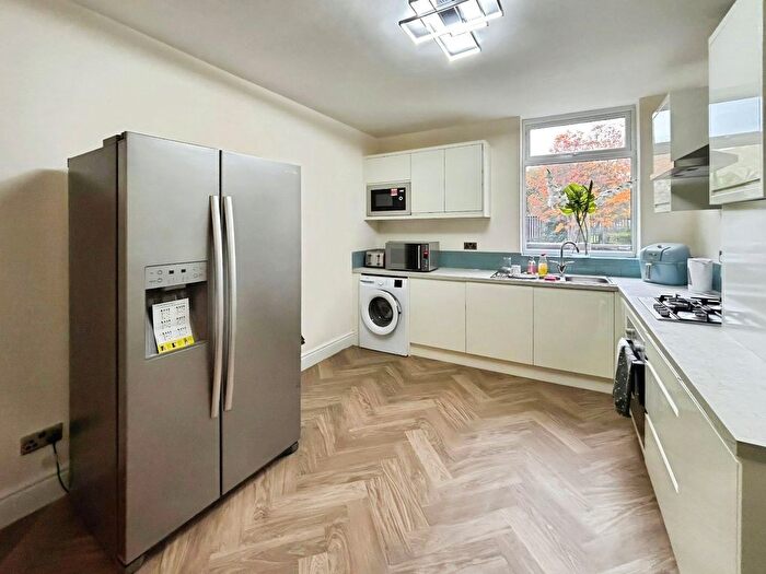 3 Bedroom Semi-Detached House For Sale In Barton Lane, Eccles, M30