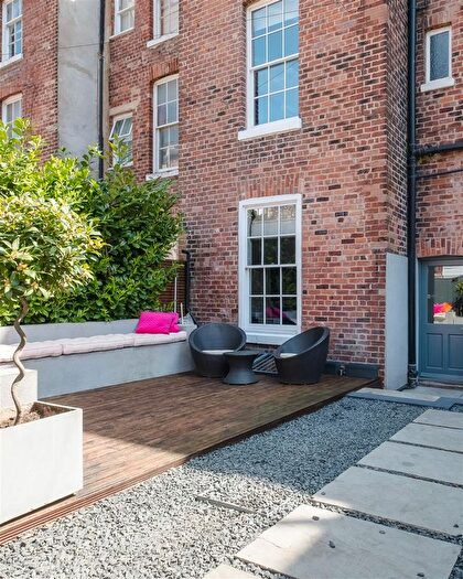 5 Bedroom Terraced House For Sale In Ashgate Road, Broomhill, S10