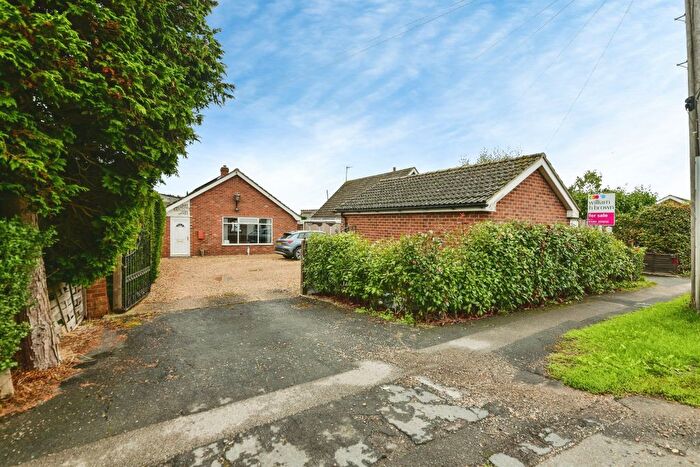 3 Bedroom Semi-Detached Bungalow For Sale In Swineshead Road, Wyberton Fen, Boston, PE21