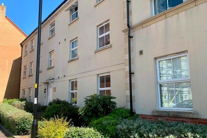 2 Bedroom Flat To Rent In Arnell House, Swindon, SN25