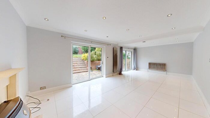 4 Bedroom Bungalow To Rent In Sandringham Drive, Brighton, BN3