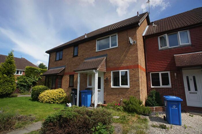 2 Bedroom Town House To Rent In Saffron Drive, Oakwood, Derby, DE21