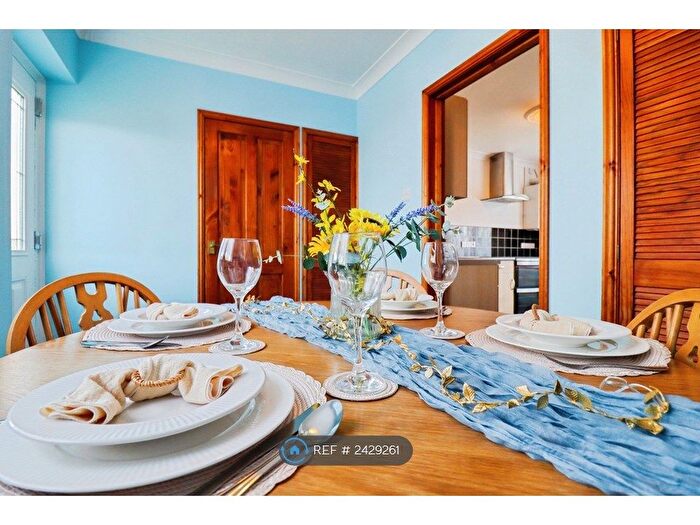 4 Bedroom Semi-Detached House To Rent In Norwich, Norwich, NR5